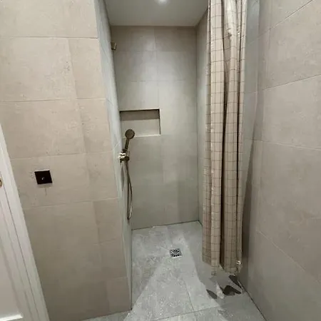 Appartement Modern Canal St Martin *