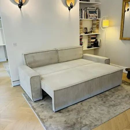 Апартаменты Modern Canal St Martin Париж